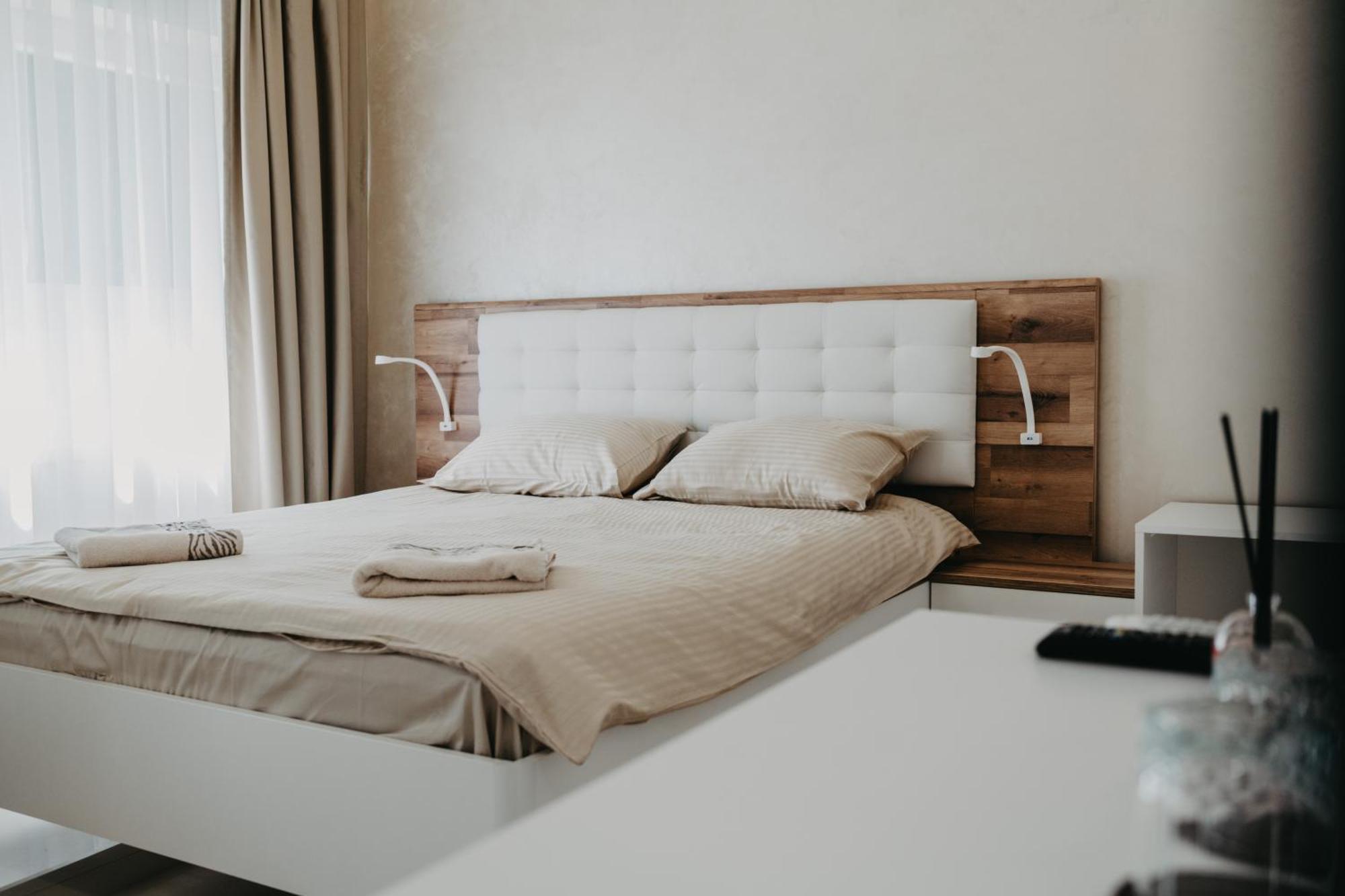Prenociste Park Bed and Breakfast Modrica Exteriör bild